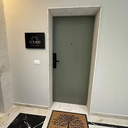 Solei's * Тирана